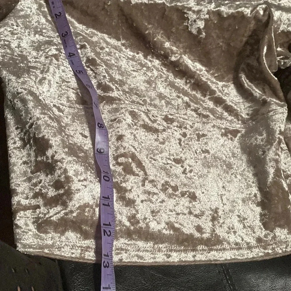 Top shop grey velvet long sleeve cropped top  Sz 6 - Picture 7 of 12